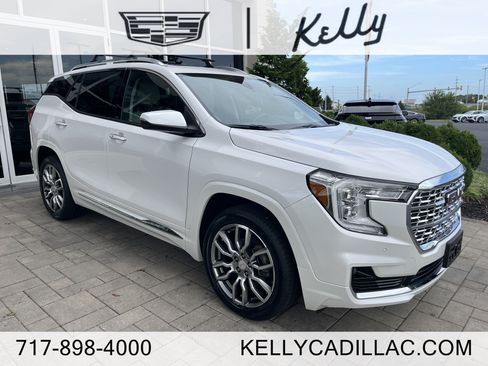 Used 2023 GMC Terrain Denali AWD/4WD image 1