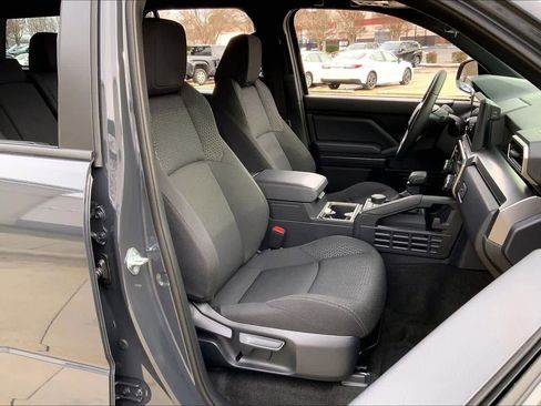 Used 2025 Toyota 4Runner SR5 image 9