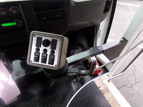 Used 2007 Chevrolet Express 3500 w/ School Bus Package image 26