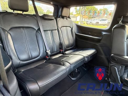 Used 2024 Jeep Wagoneer Series III AWD/4WD image 22
