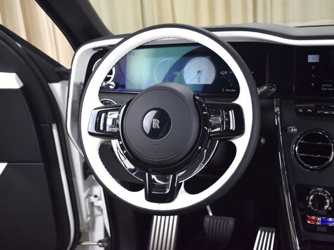 New 2026 Rolls-Royce Cullinan image 29