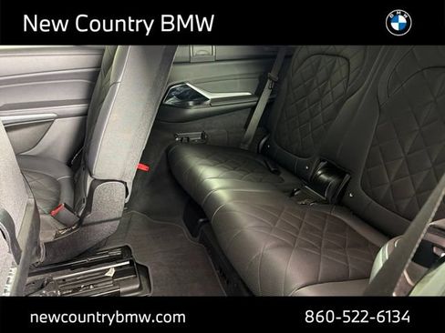 Used 2023 BMW X7 xDrive40i w/ M Sport Package AWD/4WD image 16