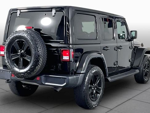 Used 2023 Jeep Wrangler Unlimited Sahara AWD/4WD image 12