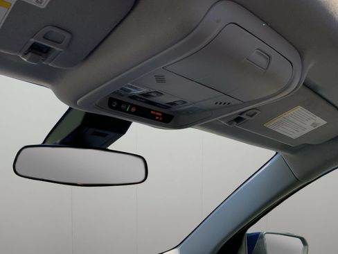Used 2022 Chevrolet Equinox LT AWD/4WD image 31