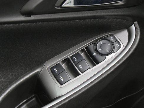 Used 2023 Chevrolet Malibu LT image 4