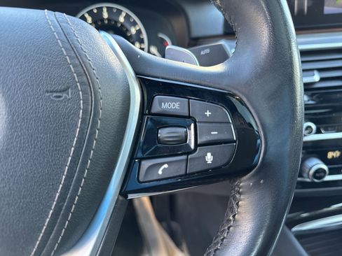 Used 2018 BMW 530i xDrive image 17