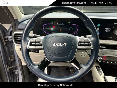 Used 2023 Kia Telluride EX w/ EX Captain's Chair Package image 27