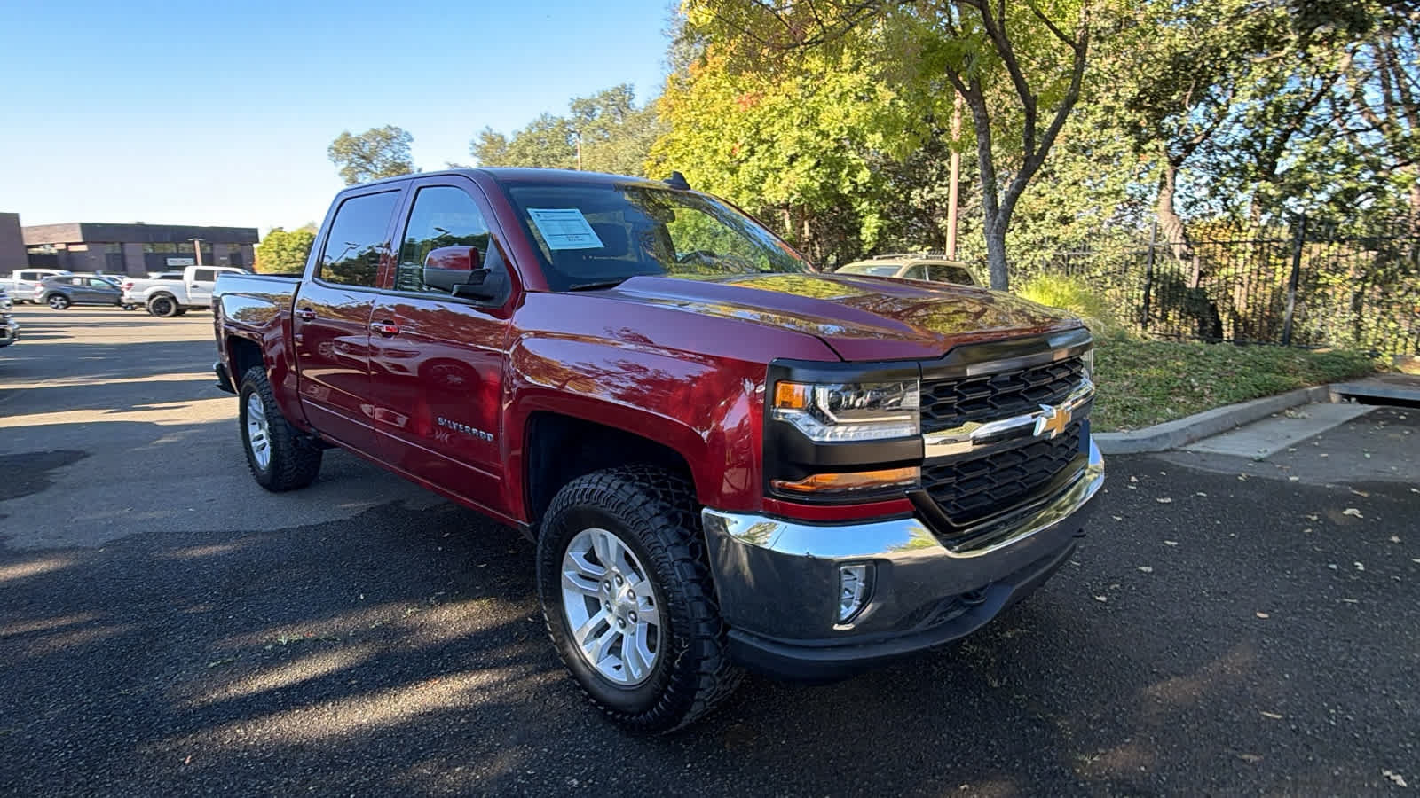 Used 2018 Chevrolet Silverado 1500 LT w/ All Star Edition AWD/4WD image 3