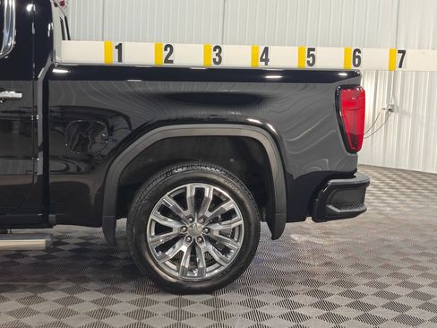 Used 2022 GMC Sierra 1500 Denali w/ Denali Reserve Package AWD/4WD image 36