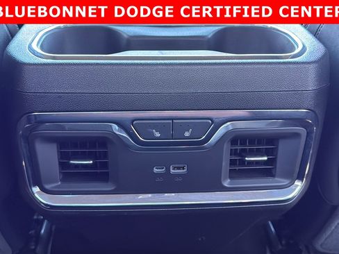 Used 2024 GMC Sierra 1500 Denali Ultimate AWD/4WD image 29