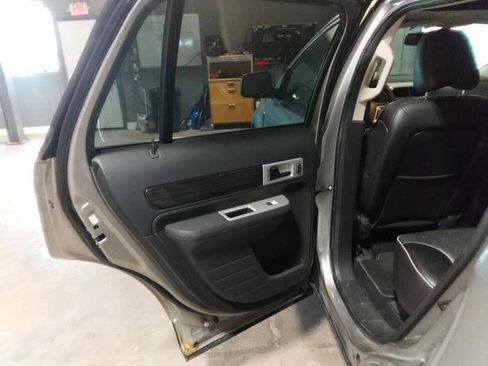 Used 2008 Lincoln MKX AWD image 25
