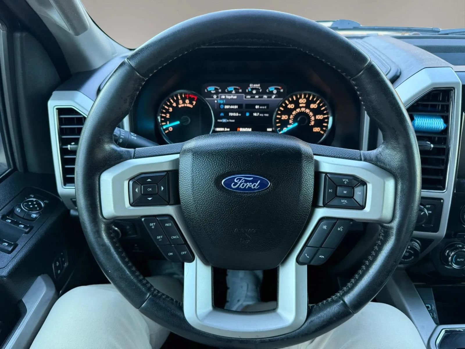 Used 2018 Ford F150 Lariat RWD image 34
