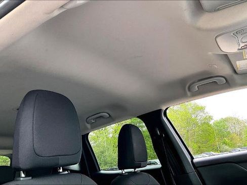 Used 2023 Jeep Renegade Latitude AWD/4WD image 21