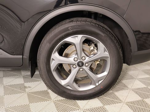 Used 2025 Ford Escape ST-Line image 17