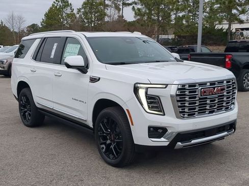 New 2026 GMC Yukon Denali w/ Sun & Power Step Package image 3