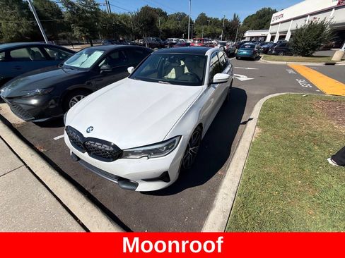 Used 2020 BMW 330i xDrive Sedan w/ Premium Package AWD/4WD image 8