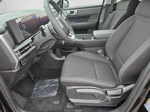 New 2026 Hyundai Santa Fe SE image 4