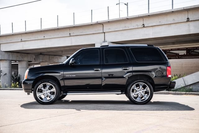 Used 2003 Cadillac Escalade AWD image 32