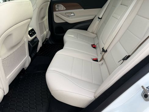 Used 2025 Mercedes-Benz GLE 450 4MATIC image 11