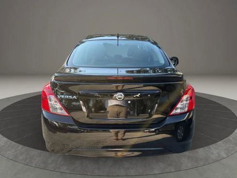 Used 2019 Nissan Versa S Plus image 4