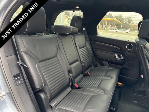 Used 2018 Land Rover Discovery HSE Luxury image 7