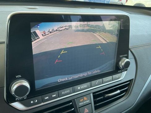 Used 2020 Nissan Altima 2.5 SR FWD image 25