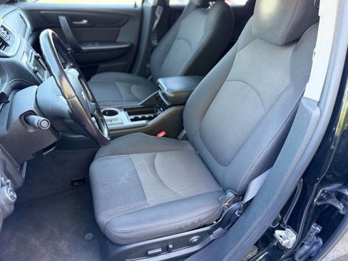 Used 2017 Chevrolet Traverse LT AWD/4WD image 8