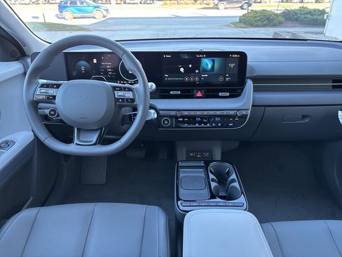 New 2025 Hyundai Ioniq 5 SEL image 11