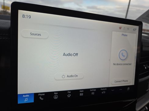 Used 2024 Ford Expedition XLT image 13