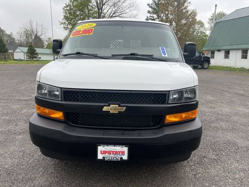 Used 2020 Chevrolet Express 2500 w/ Driver Convenience Package RWD image 2