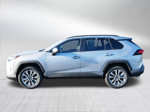 Certified 2025 Toyota RAV4 XLE Premium image 4