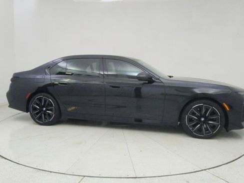 Used 2026 BMW 740i w/ Premium Package RWD image 67