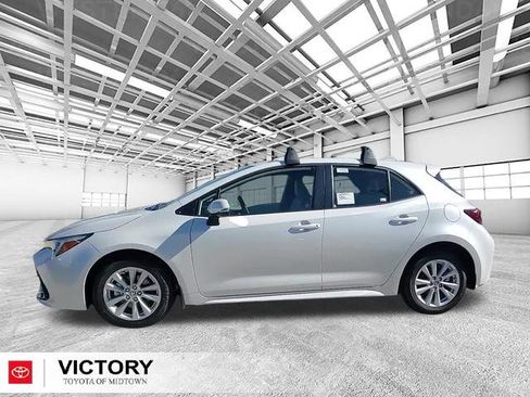 Used 2025 Toyota Corolla SE image 6