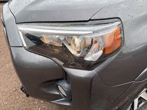 Used 2017 Toyota 4Runner TRD Off-Road AWD/4WD image 7