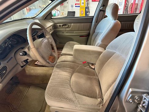 Used 2000 Buick Century Custom w/ 2000 Special Edition Pkg image 11