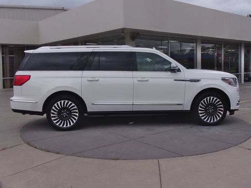 Used 2020 Lincoln Navigator L Black Label w/ Cargo Convenience Package AWD/4WD image 16