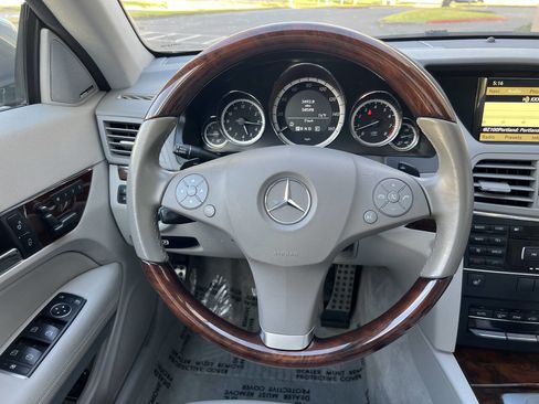 Used 2011 Mercedes-Benz E 350 Coupe image 20