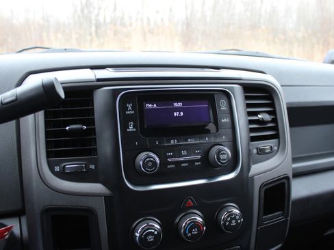 Used 2013 RAM 2500 Tradesman w/ Chrome Appearance Group image 24