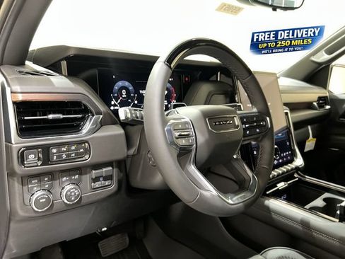 New 2026 GMC Yukon Denali w/ Advanced Technology Package AWD/4WD image 9