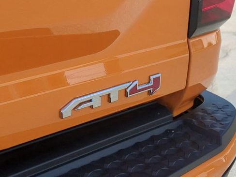 New 2026 GMC Canyon AT4 w/ AT4 Premium Package AWD/4WD image 31