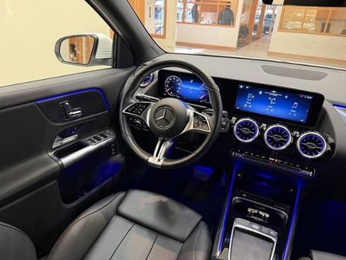Used 2025 Mercedes-Benz GLA 250 image 8