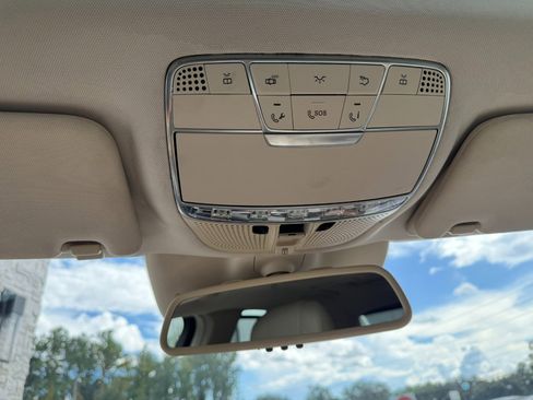 Used 2016 Mercedes-Benz S 550 Sedan image 41