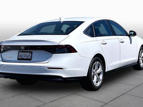 Used 2025 Honda Accord LX image 12
