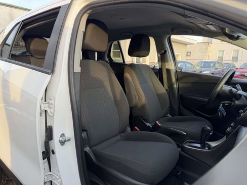 Used 2021 Chevrolet Trax LS w/ Tint and Cruise Package image 13