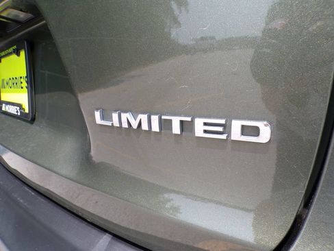 Used 2019 Jeep Cherokee Limited AWD/4WD image 14