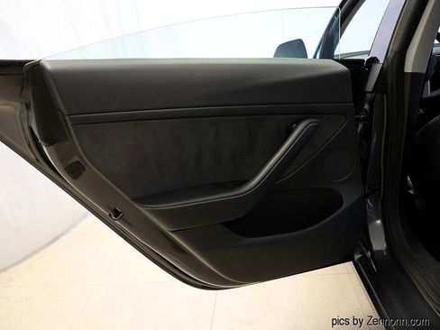 Used 2023 Tesla Model 3 Standard Range image 23