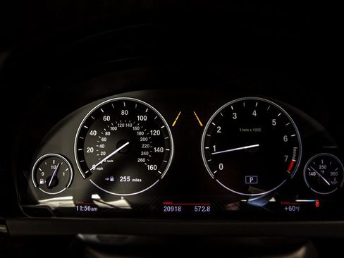 Used 2013 BMW 650i xDrive Convertible image 9