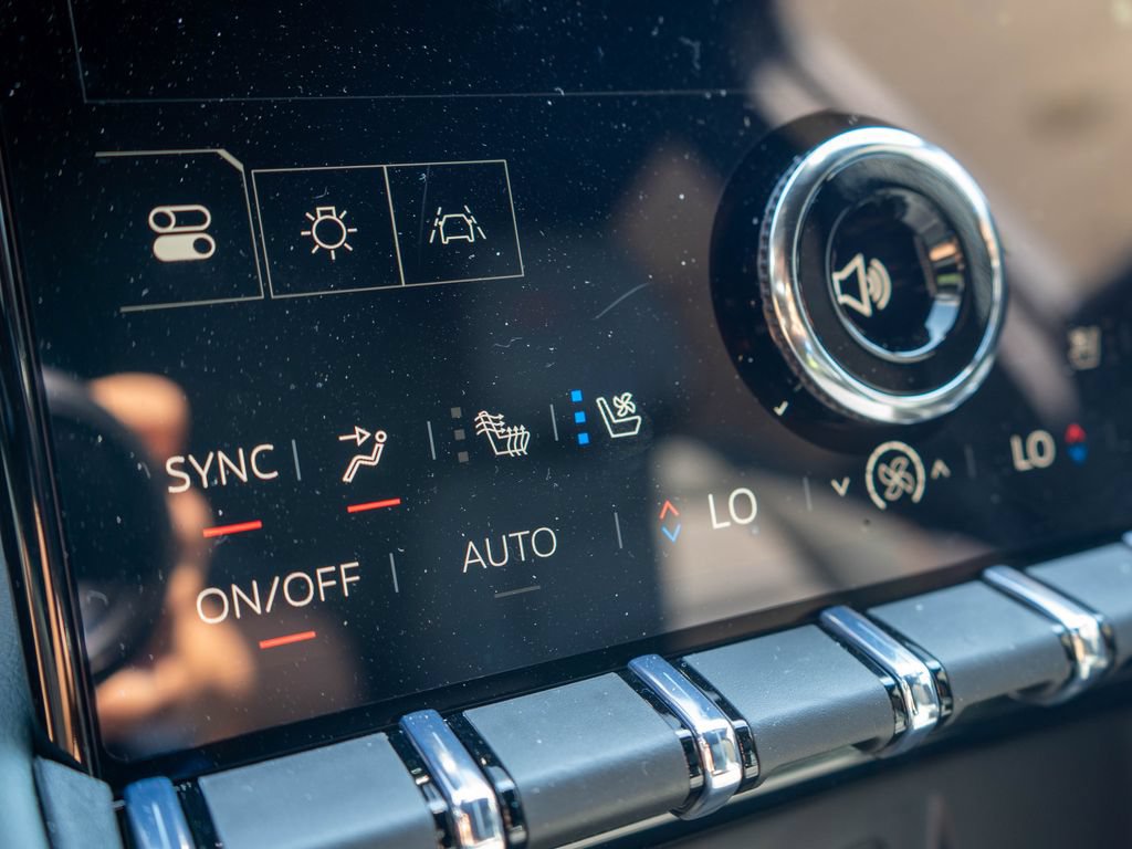 New 2026 GMC Terrain AT4 w/ Convenience Package III AWD/4WD image 27
