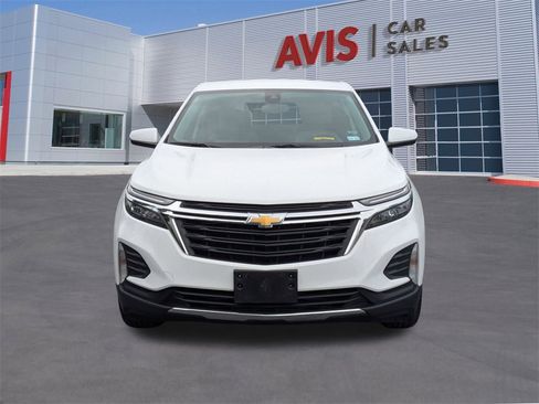 Used 2023 Chevrolet Equinox LT image 2