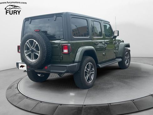 Used 2023 Jeep Wrangler Unlimited Sahara w/ Cold Weather Group AWD/4WD image 3